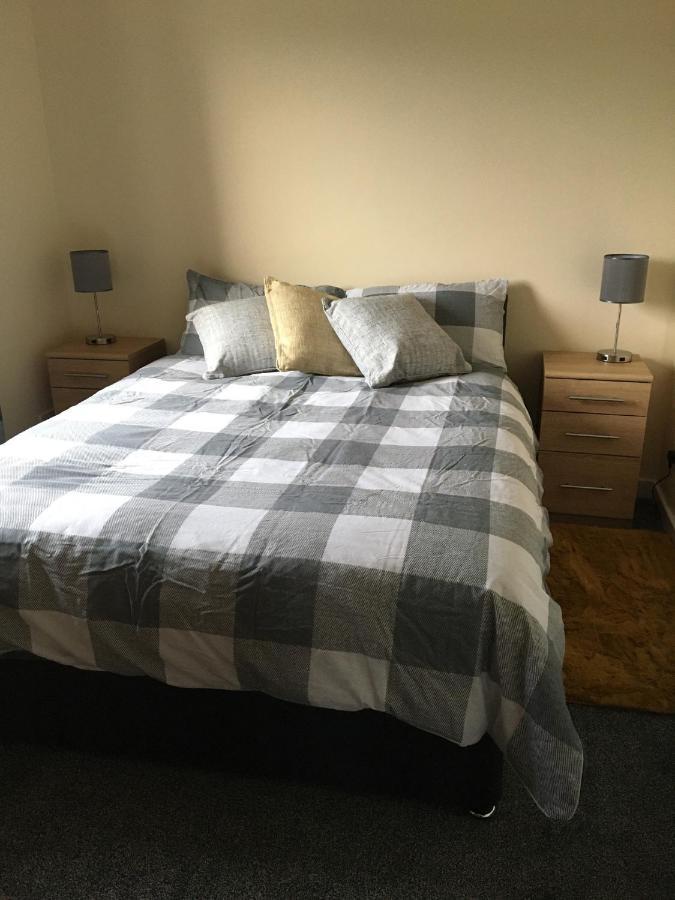 No 5 Newly Refurbished 4 Bedroom House Cononbridge Esterno foto